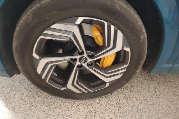 Used Audi e-tron 2021 50 quattro Prestige Edition