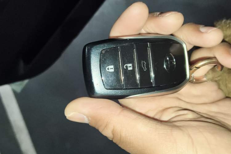 Used Toyota Prado 2016 2.7L Automatic Standard Edition