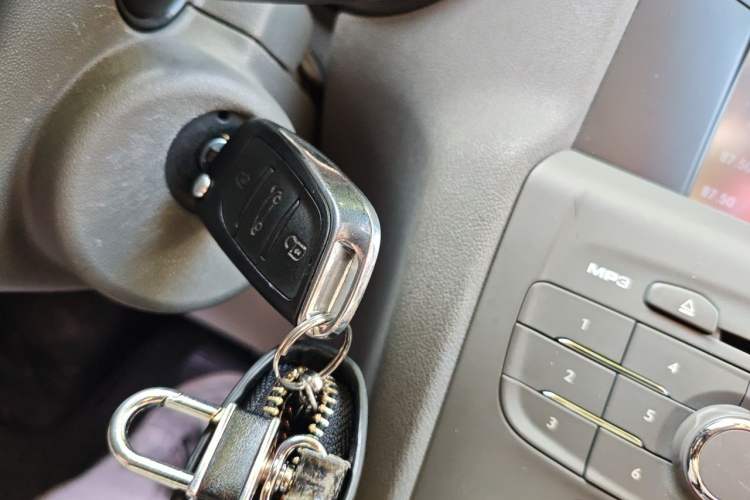 Used Citroen C4L 2015 1.8L Automatic Leading Edition
