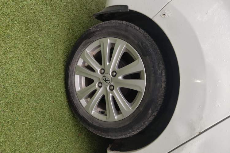 Used Cowin C3 2015 1.5L AMT Gold Diamond Edition
