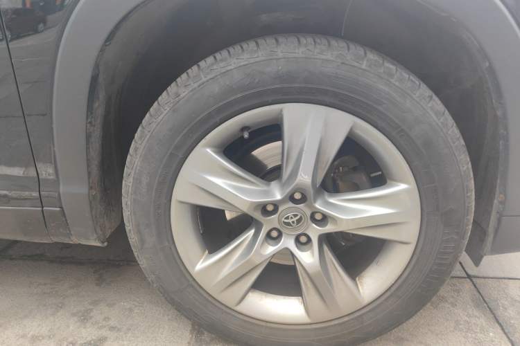 Used Toyota Highlander 2015 2.0T Four-Wheel Drive Ultimate Edition 7-Seater