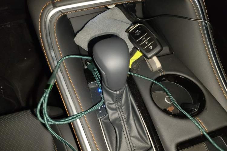 Used Toyota Avalon 2024 Dual-Motor 2.0L Luxury Edition Gear Lever