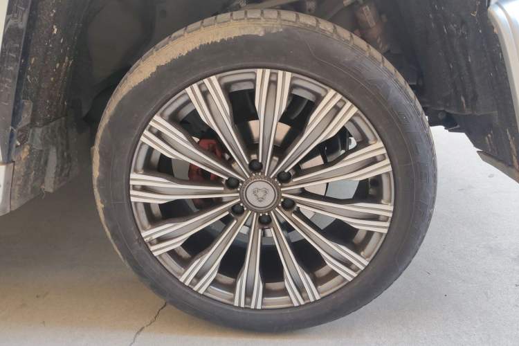 Used Cyberspace Tank 300 2021 2.0T Cyber Tank Right Front Wheel Hub