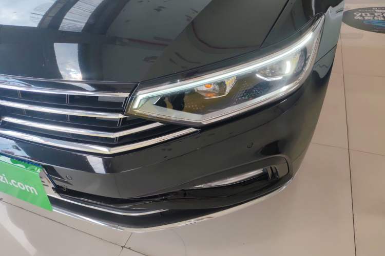 Used Volkswagen Magotan 2020 330TSI DSG Leading Model Left Front Headlight