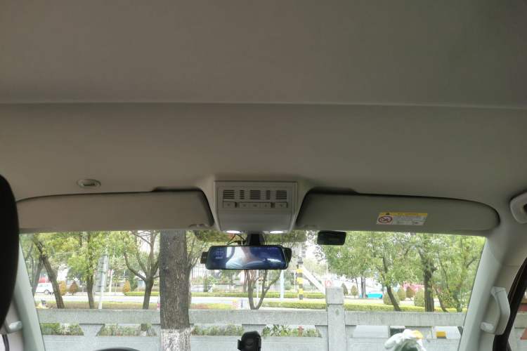 Used Volkswagen Multivan 2018 2.0 TSI Two-Wheel-Drive Luxury Edition 7 Seats Headliner