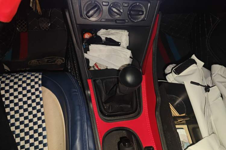 Used Volkswagen Jetta 2015 Value Edition 1.6L Manual Fashionable Style