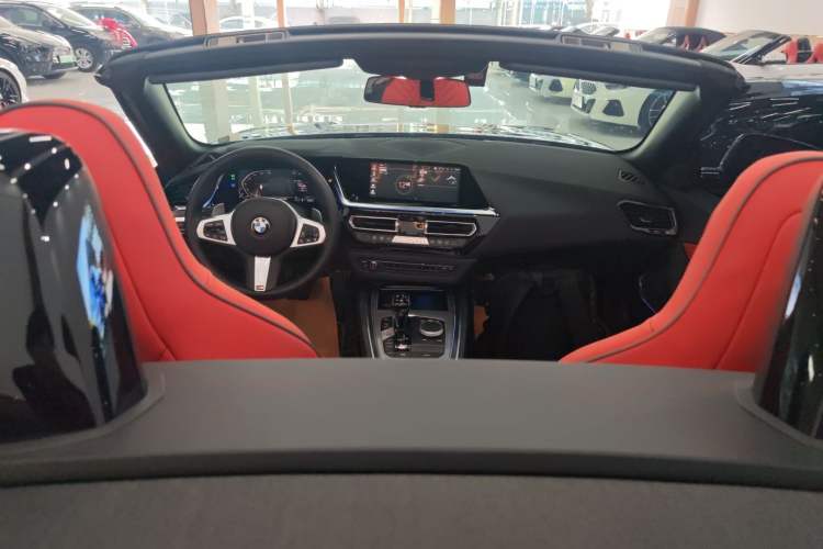 Used BMW Z4 2023 sDrive 25i M Sport Night Edition package Headliner