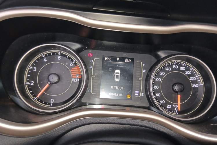 Used Jeep Cherokee 2016 2.4L Leading Edition