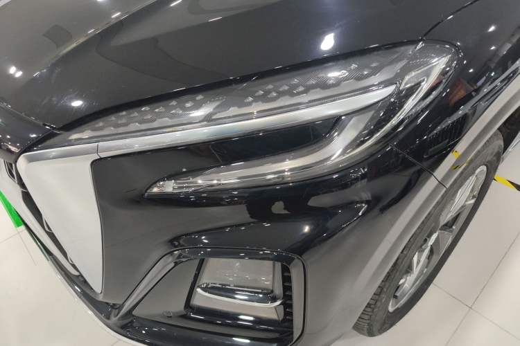 Used Hongqi HS3 PHEV 2025 Model 117km Jingwei Edition
