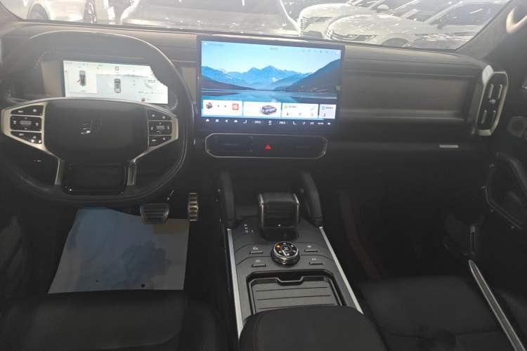 Used JETOUR Traveler 2023 2.0T All-Wheel Drive CrossPRO+
