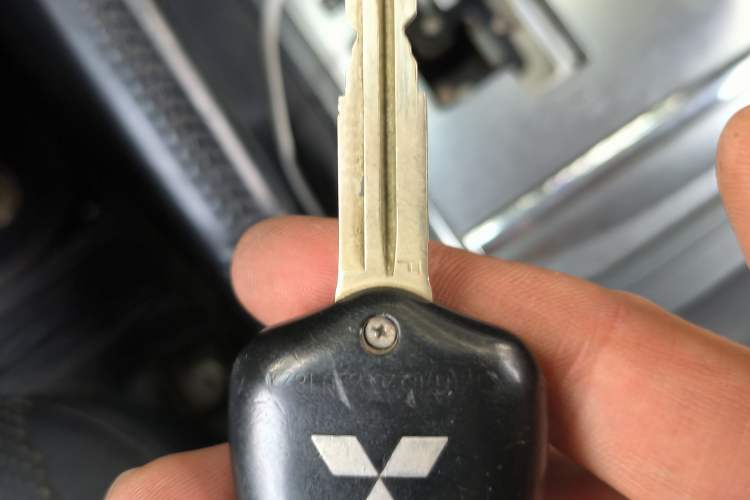 Used Mitsubishi Pajero 2014 3.0L Elite Upgrade Edition Vehicle Key