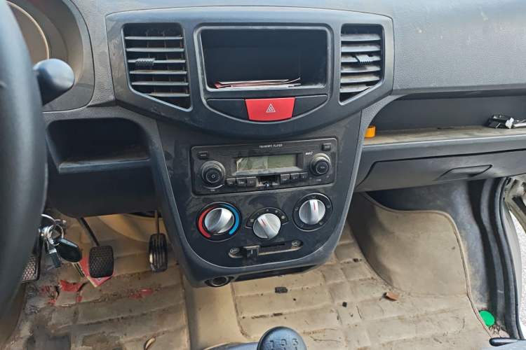 Used BAIC Weiwang 306 2013 1.2L Value Edition Basic 7-Seater A12 China IV Standard