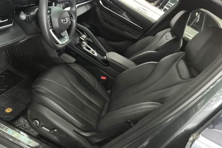 Used Geely Auto Monjaro L 2024 2.0TD DCT EVO Two-Wheel Drive Long-Range Version Left Front Seat