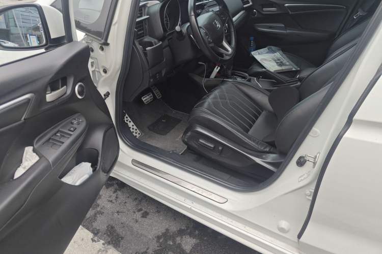 Used Honda Fit 2018 1.5L CVT Trendy Run+ Edition