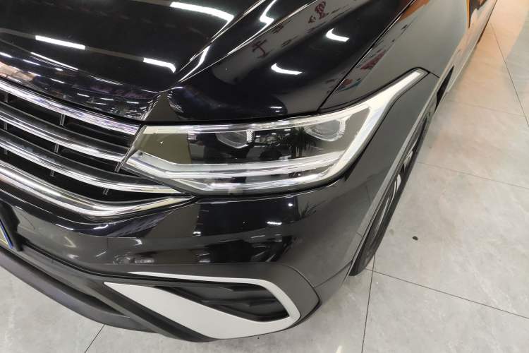 Used Volkswagen Tiguan L 2022 330TSI Automatic Two-Wheel Drive Smart Edition