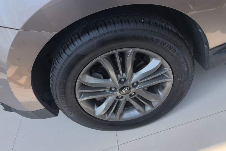 Used Hyundai ix35 2013 2.0L Automatic Two-Wheel Drive Smart GLS China IV Standard
