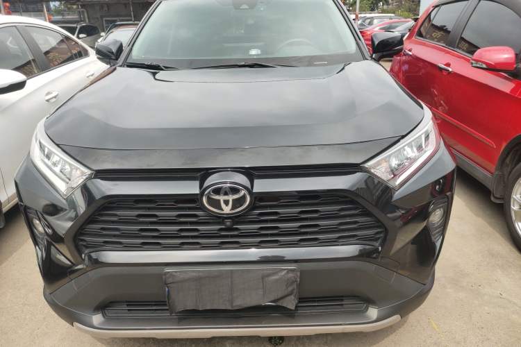 Used Toyota RAV4 2021 2.0L CVT Two-Wheel Drive Fashion PLUS Edition