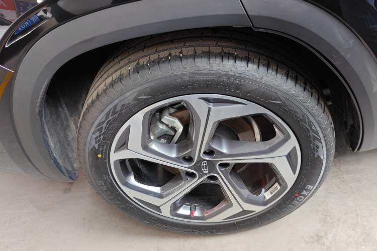 Used Geely Auto Monjaro L 2024 2.0TD DCT EVO Two-Wheel Drive Long-Range Version Right Rear Wheel Hub