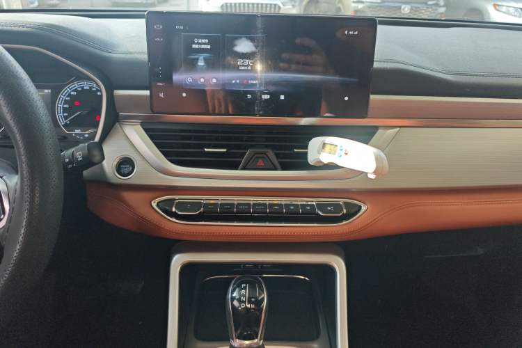 Used Geely Auto Vision X6 2020 1.4T CVT Luxury Edition Audio And AC Panel