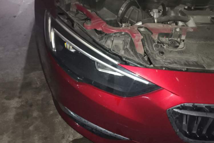 Used Buick Regal 2019 20T Elite Version China V Standard Right Front Headlight