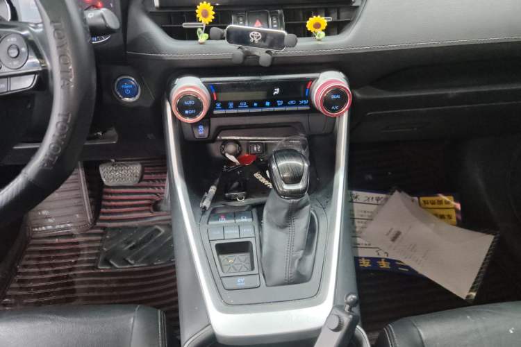 Used Toyota Wildlander 2021 Dual-Engine 2.5L E-CVT Two-Wheel Drive Luxury Edition