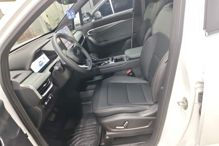 Used Geely Auto Haoyue L 2024 2.0T DCT Prestige Version