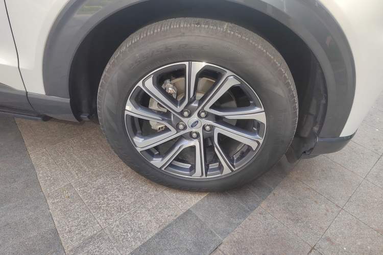 Used Ford Explorer 2023 EcoBoost 285 Four-Wheel Drive Stylish Plus Version 7 Seats
