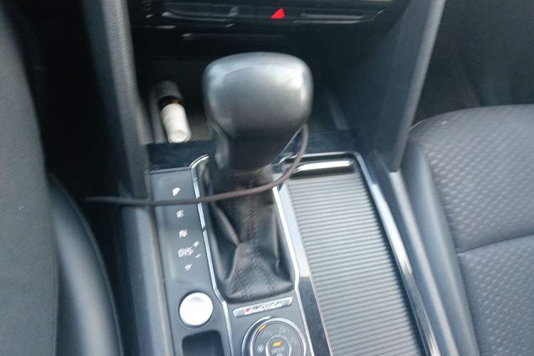 Used Volkswagen Teramont 2019 380TSI Four-Wheel Drive Comfort Edition China VI Standard Gear Lever