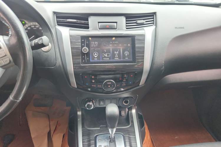 Used Nissan Terra 2018 2.5L Automatic 4x4 Flagship Edition Audio And AC Panel