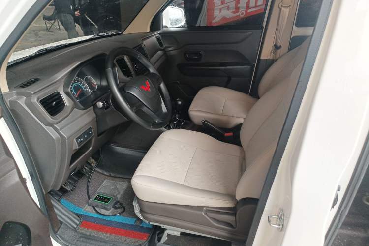 Used Wuling Hongguang V 2022 1.5L Enjoy Edition Electric-Powered LAR