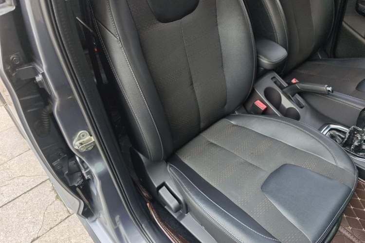 Used Chery Tiggo 3X 2018 1.5L Automatic Elite Edition Right Front Seat