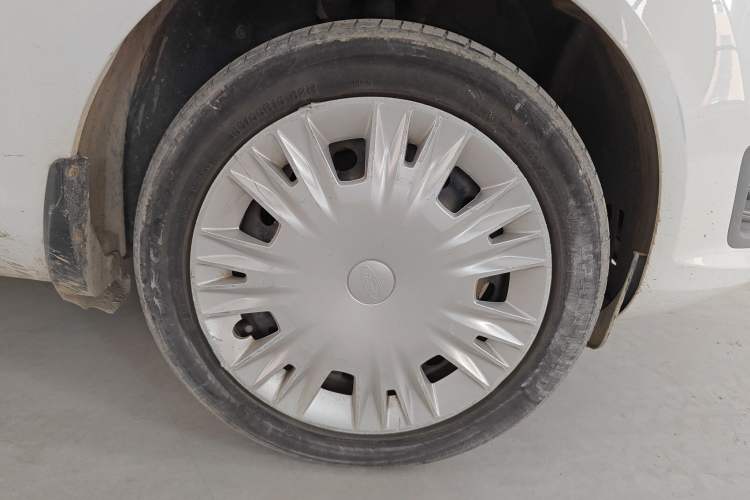 Used Ford Fiesta 2013 Sedan 1.5L Manual Fashion Edition
