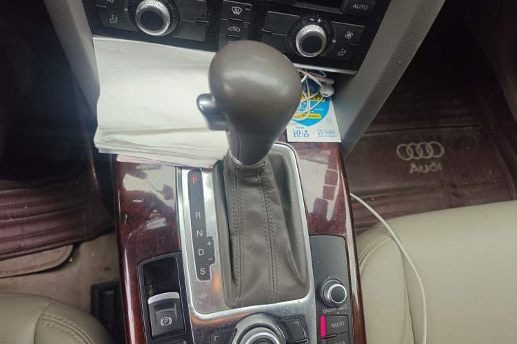 Used Audi A6L 2011 2.0 TFSI Automatic Standard Edition
