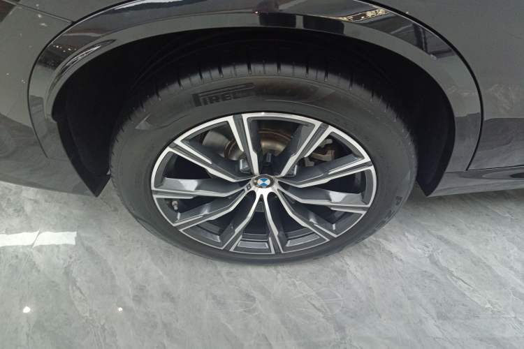 Used BMW X5 2022 Restyled xDrive 30Li Luxury Version M Sport Package