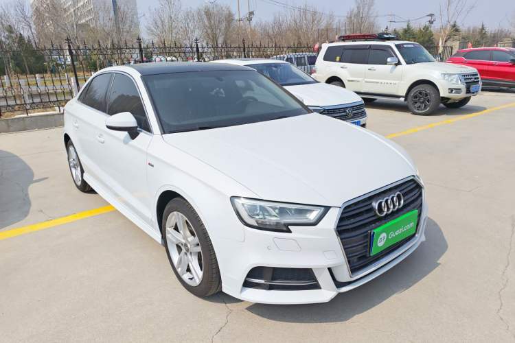 Used Audi A3 2019 Limousine 35 TFSI Fashion Edition China V standard
