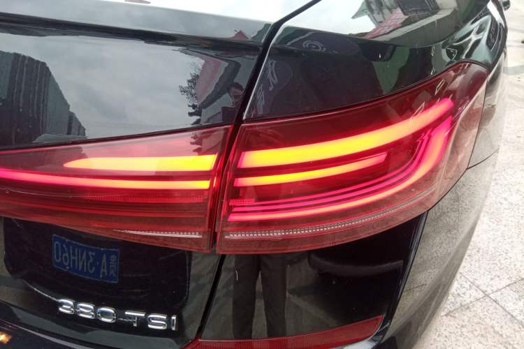 Used Volkswagen Passat 2024 380TSI Dragon Glory Edition Right Rear Taillight