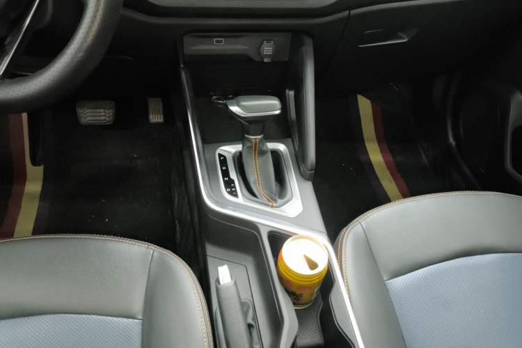 Used Livan X3 PRO 2022 1.5L CVT Xiao Sa Gear Lever