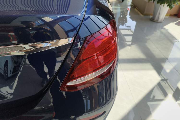 Used Mercedes-Benz E-Class 2019 E 260 L Sport Edition
