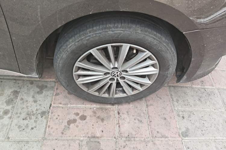 Used Volkswagen Gran Lavida 2013 1.4 TSI Automatic Comfort Model
