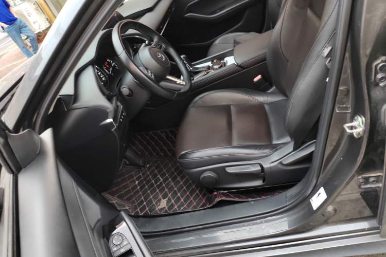 Used Mazda 3 Axela 2021 2.0L Automatic Zhiya Edition Left Front Seat