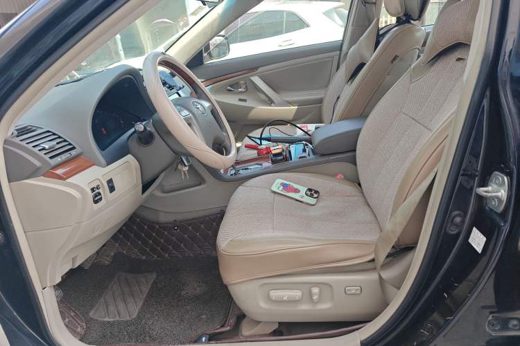 Used Toyota Camry 2013 200G Classic Luxury Edition
