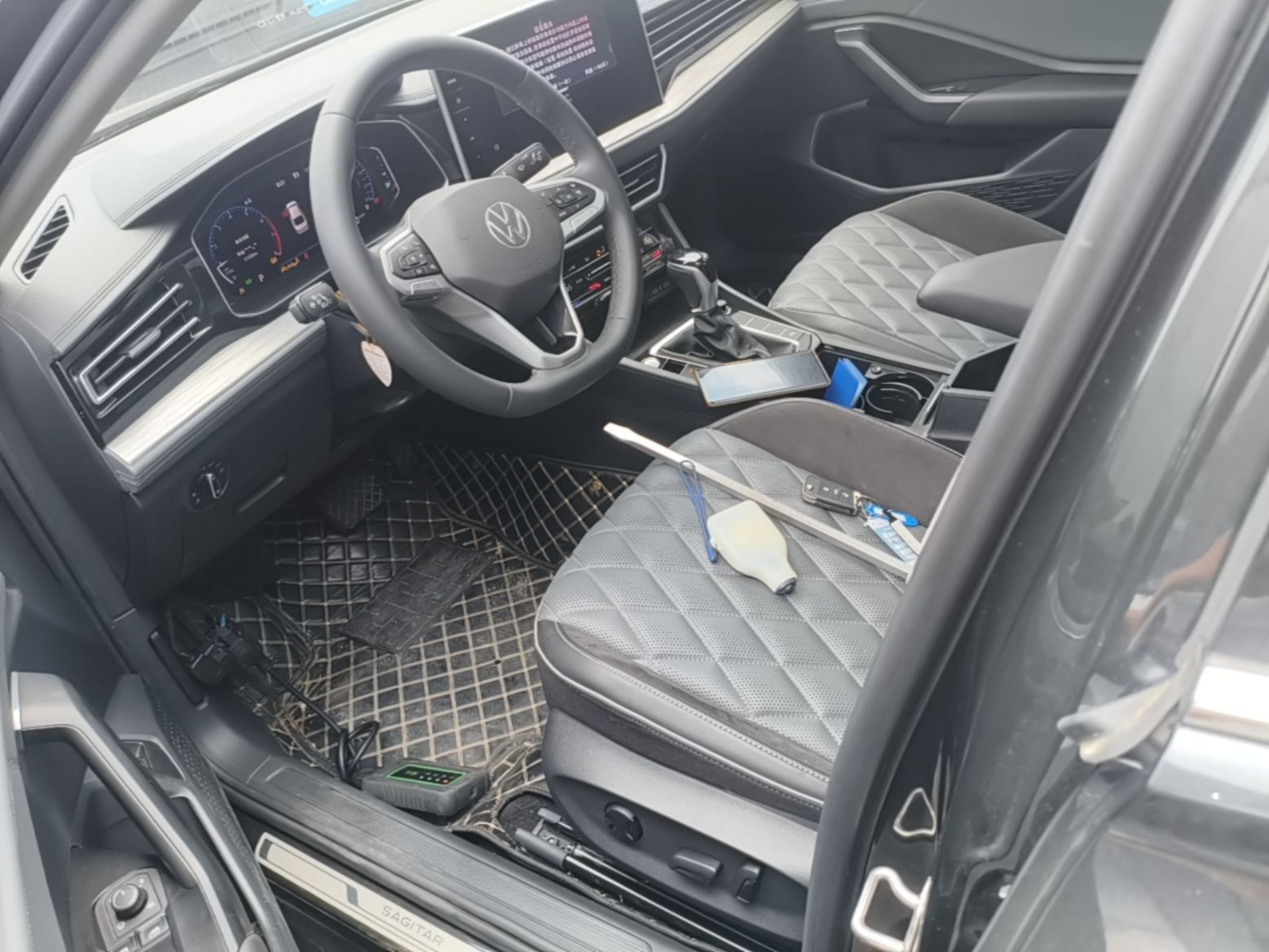 Interior delantero