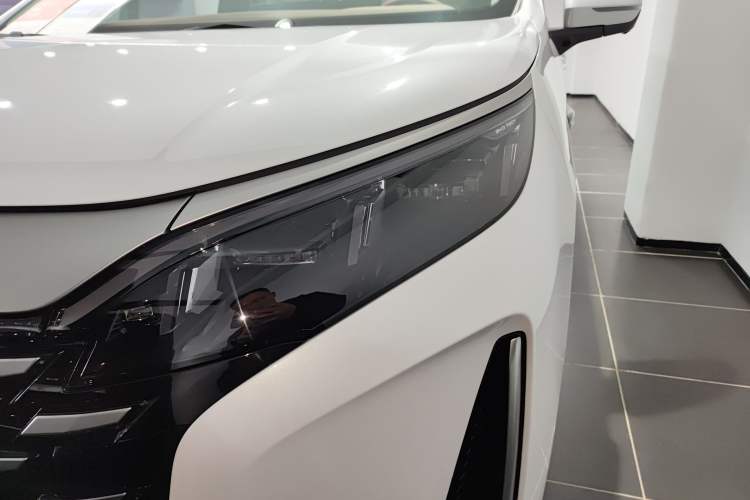 Used BYD Xia 2025 DM-i 1.5T 100km Supreme Edition