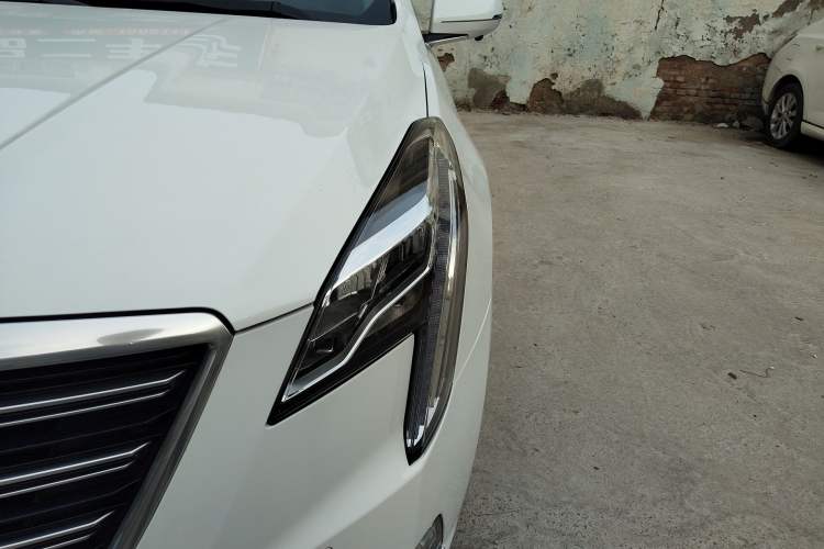 Used Cadillac XTS 2018 28T Luxury Edition Left Front Headlight