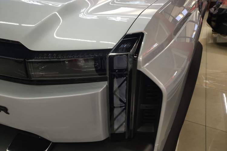 Used iCAR 03T 2024 520km Two-Wheel Drive Long-Range Version