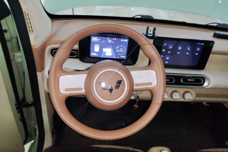 Used Wuling Hongguang MINIEV 2024 3rd Generation 215km Advanced Version