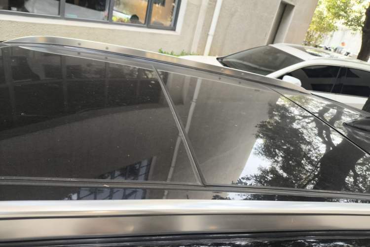 Used Cadillac XT4 2022 28T Two-Wheel-Drive Luxury Version
