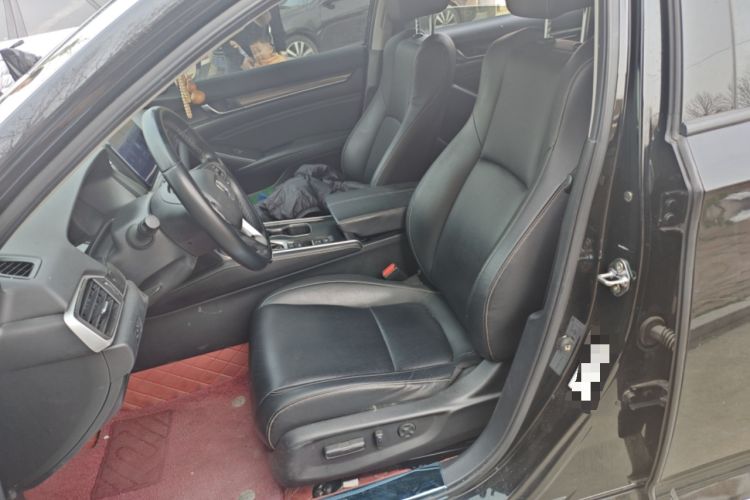 Used Honda Accord 2022 260TURBO Phantom Night · Prestige Edition Left Front Seat