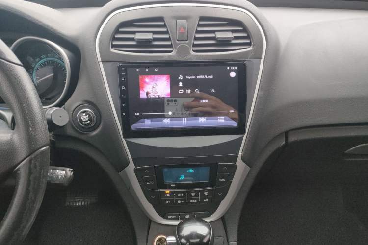 Used GAC Trumpchi GS5 2013 1.8T Automatic Two-Wheel Drive Elite Edition