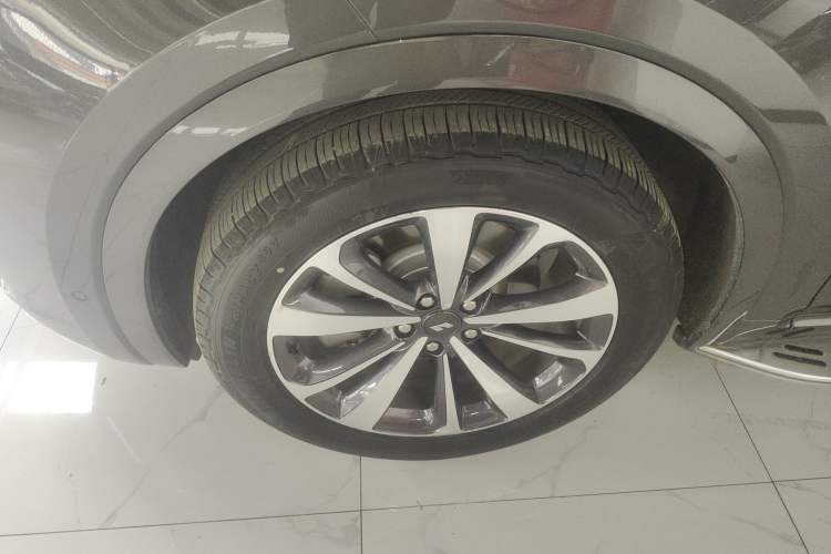 Used Li Auto ONE 2020 Extended-Range 6-Seater Version Left Front Wheel Hub